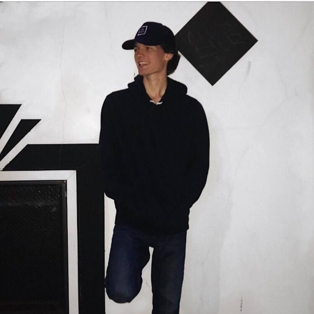 Meet your Posher, Justin